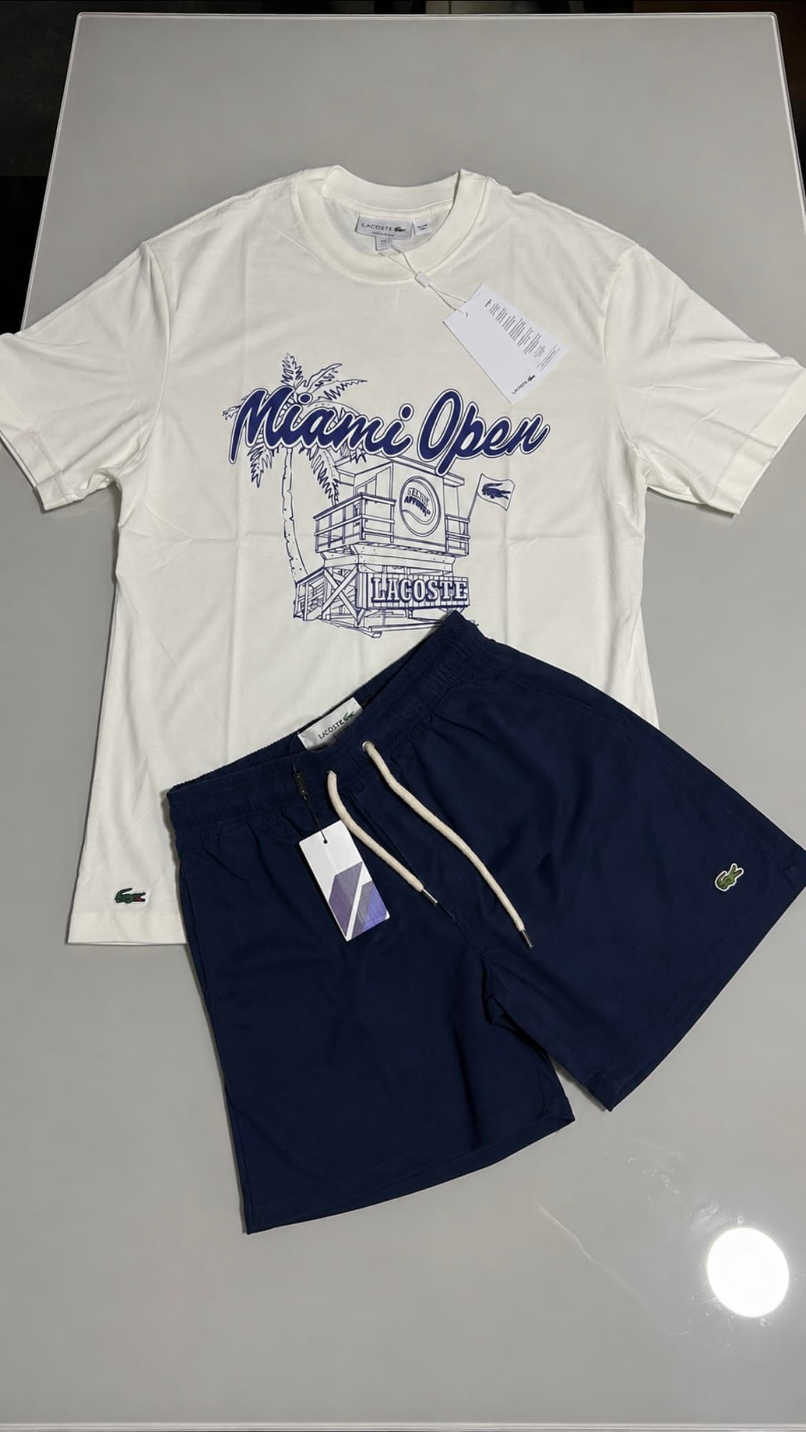 CAMISETA BRANCA MIAMI OPEN + BERMUDA DE LINHO AZUL MARINHO